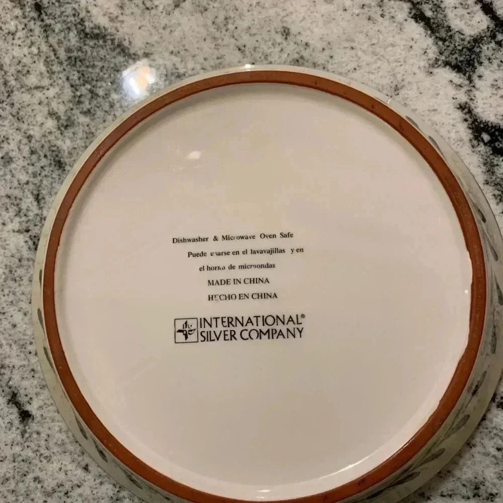 SOLD International Silver Pie Dish - Picture 3 of 3